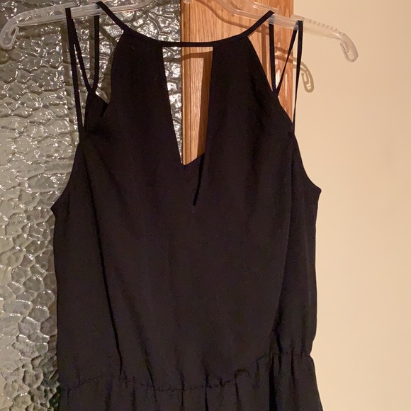 Black dress by Banana Republic, size 6, EUC - Picture 5 of 6
